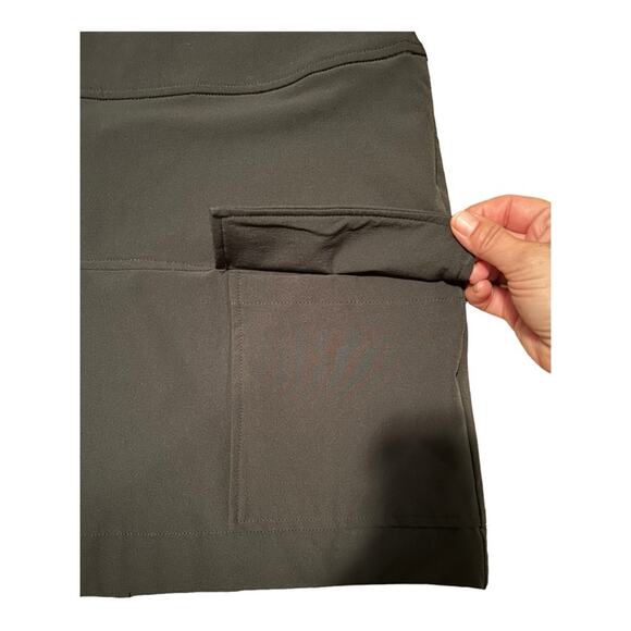 WOMENS SIZE 6 TITLE NINE ACTIVE HIKING SKIRT BLACK - Picture 3 of 6